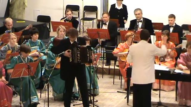 Волжская рапсодия, исполняет П. Уханов смотреть онлайн