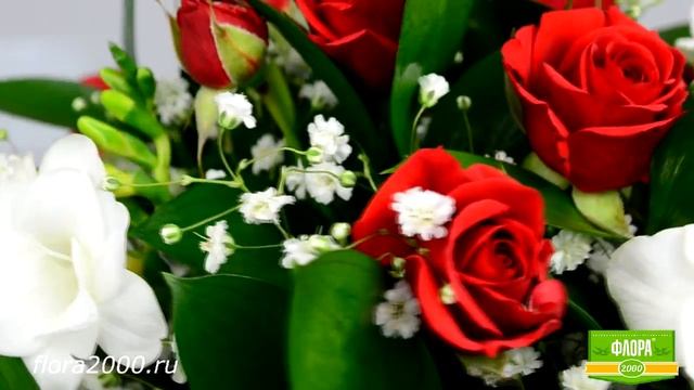 Доставка цветов Москва, Питер, Россия. Букет Поцелуй на 8 марта. Флора2000.ру смотреть онлайн