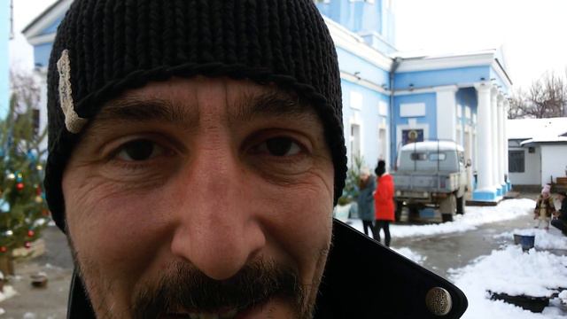 В Рождественский Сочельник в городке Судак выпал снег смотреть онлайн