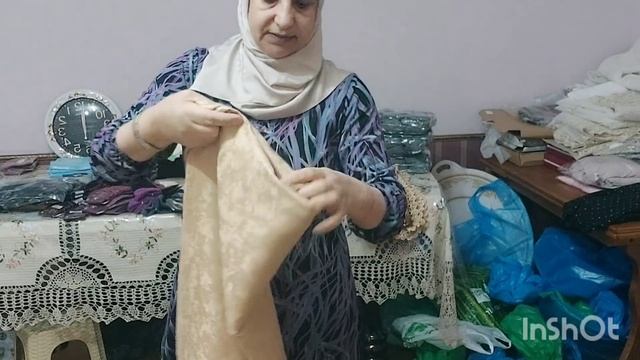 //Хотя  День  Пятница  но Рынок  Есть  как Обычно//