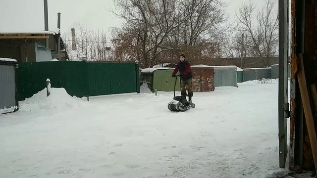 Мотосноуборд SNIKE и Серёга-Райдэр!!!??? смотреть онлайн