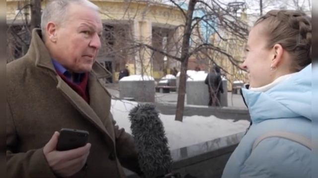 Стал лысым ради любимой смотреть онлайн