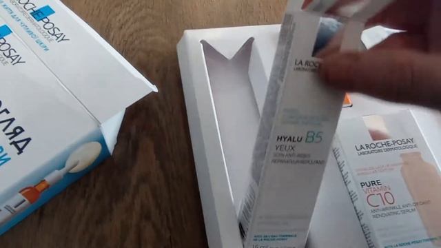 Розпаковка набір La Roche Posay Hyalu B5 дерматологічний догляд смотреть онлайн