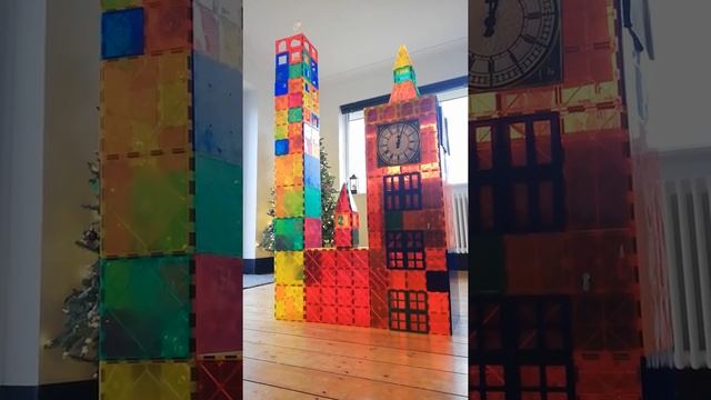 12 o clock chimes at Big Ben and the Houses of Parliament смотреть онлайн