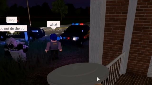 ROBLOX POLICE OFFICERS found me like THIS... смотреть онлайн