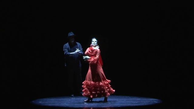 IRENE RODRÍGUEZ DANCING WITH CASTANETS смотреть онлайн