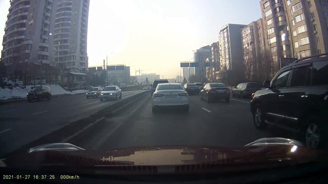 Kazakhstan. Almaty. The roads . Алматы. Дороги нашего города во время карантина. смотреть онлайн