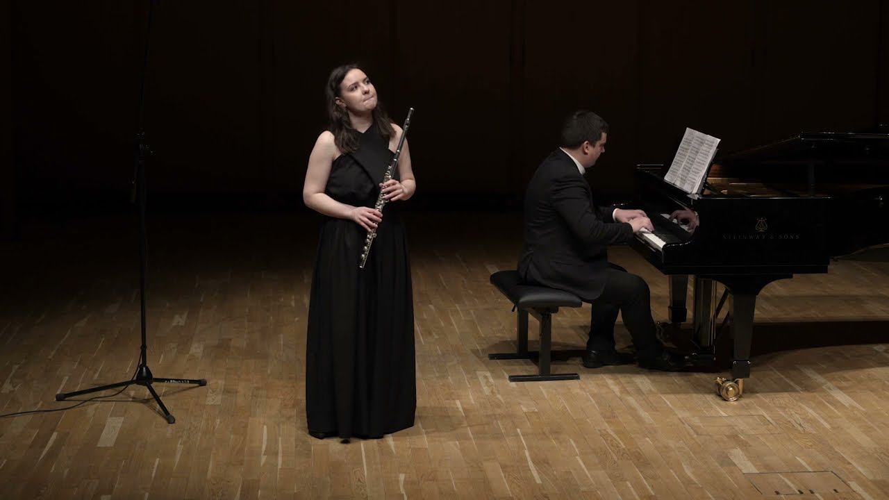 К.Ф.Э.Бах Соната соль минор в трёх частях. Исполняет Анастасия Зыбина ( флейта) и Антон Коршаков смотреть онлайн