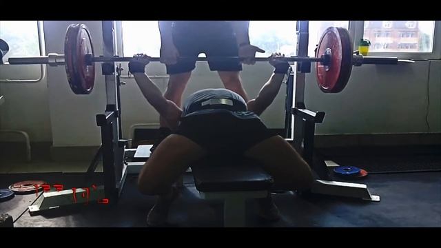 Жим лежа 175кг х 2 и самые красивые спортсменки в конце)!!! смотреть онлайн