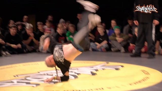 1 4 Breaking Kids + Juniors 2x2 Denis Малой vs Ян Smile Devil смотреть онлайн