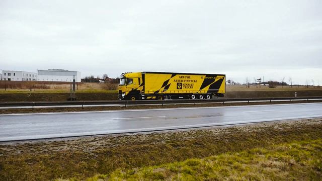 Renault Trucks T 520 KM Sport Racing - test drive смотреть онлайн