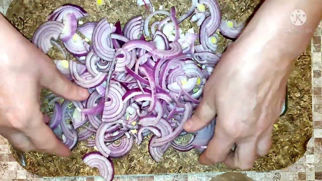Быстрый и простой рецепт МАРИНОВАННОГО ЛУКА. смотреть онлайн