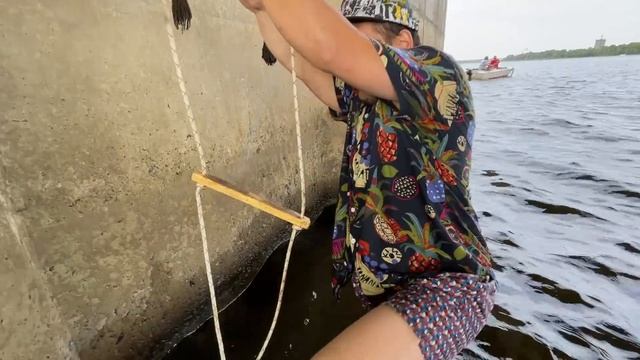 ЗАПЛЫЛИ в МЕТРО на НАДУВНОМ МАТРАСЕ ! @LebedShaman смотреть онлайн