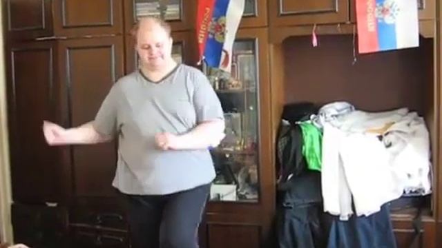 Сергий Астахов танцует тектоник. смотреть онлайн