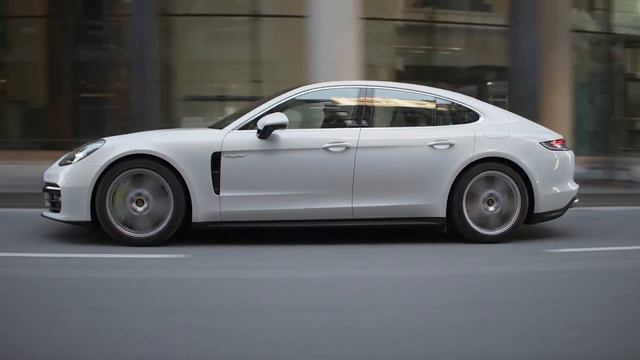 new Porsche Panamera Sport turismo Turbo S and sedan 4S E Hybrid смотреть онлайн