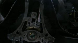 Лифан Х60 как снять SRS Airbag  на руле.