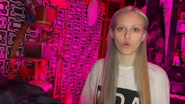 Крашу и кромсаю волосы в домашних условиях | Зачем я это сделала... смотреть онлайн