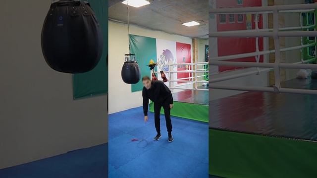 Двойные прыжки на скакалке смотреть онлайн