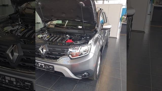 RENAULT NEW DUSTER,2.0 смотреть онлайн