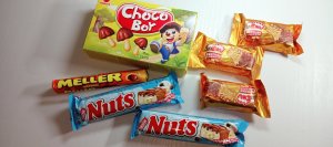 Асмр видео/распаковываю и раскладываю шоколад и шоколадные конфеты для вашего удовлетворения ?