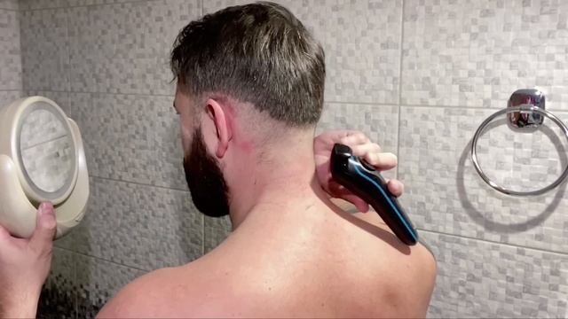 Триммер Braun (bt3040)/ Браун, большой обзор. Или как самоизоляция научила меня делать FADE дома. смотреть онлайн