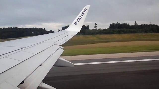 Ryanair 737 - Start in Frankfurt-Hahn смотреть онлайн