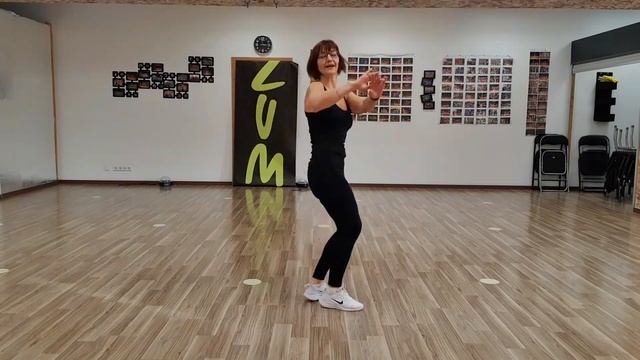Танцевальная тренировка/ Zumbafitness смотреть онлайн