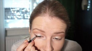 Ярко красные губы