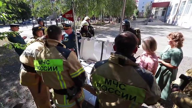 В Курганской гимназии №47 прошли пожарно-тактические учения смотреть онлайн