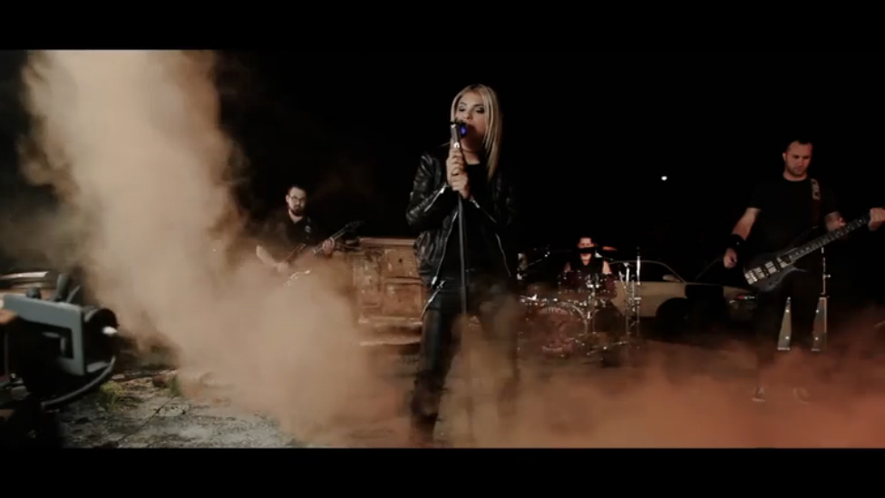 Oblivious Signal - Crash смотреть онлайн