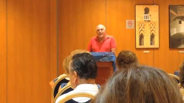 Jose Pedro Gil Román recitando el poema "Aún podemos" de Saray Pavón смотреть онлайн