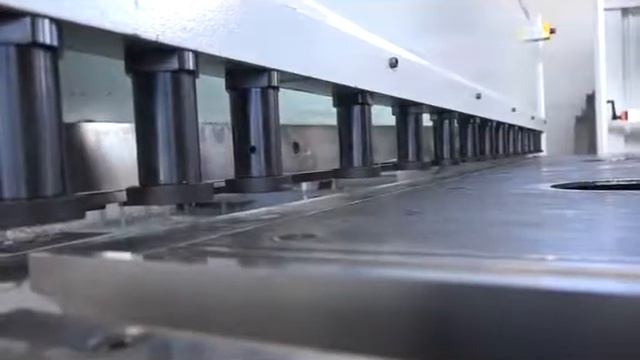 Работа гильотины смотреть онлайн