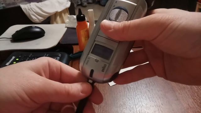 Бритва Braun 8595. Обслуживание бритвы и аккумулятора. смотреть онлайн