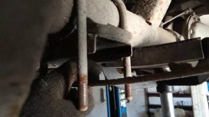 Быстрое замена рессор на Волге 31105