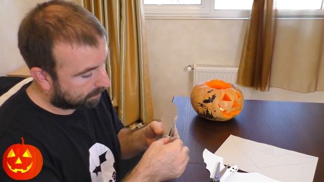 Поделки на ХЭЛЛОУИН Никита и папа DECORATIONS on HALLOWEEN видео для детей kids смотреть онлайн