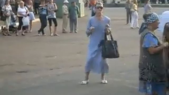 Прикольная бабушка смотреть онлайн