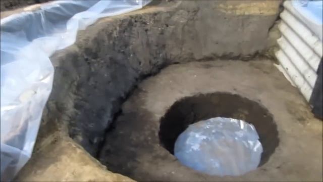 Как самим сделать недорогой пленочный пруд. Часть 1. Начало строительства пруда. смотреть онлайн