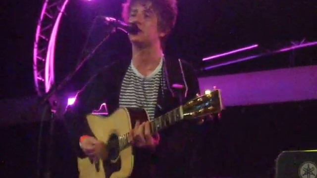 Tommy Reilly - Just Like The Weather - Velocity Dunfermline смотреть онлайн