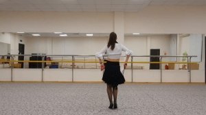 Танец с ракеткой и мячом под Латиноамериканские ритмы. ролибол rlba.ru