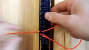 Браслет из паракорда Кобра прошитая микрокордом