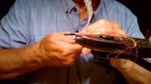 Уловистая мушка на красноперку 1.