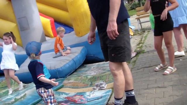 Прогулка в парке на никитской смотреть онлайн