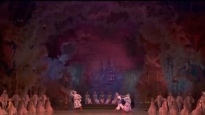 NUTCRACKER - Trepak (Maria Lebedeva, Alisa Petrenko & Maxim Lynda - Mariinsky Ballet)