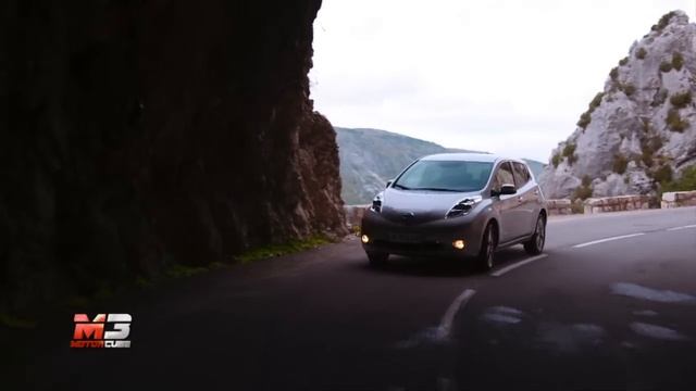 NEW NISSAN LEAF 30 KWH 250 KM 2016 - PREMIÈRE AND FIRST TEST DRIVE смотреть онлайн