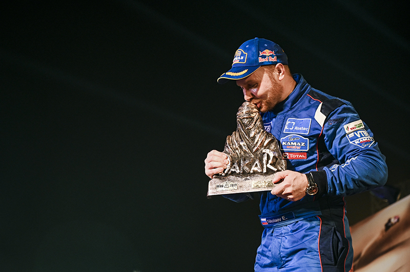 КАМАЗ-мастер на ралли «Дакар 2019» — 17-е января — Победа! смотреть онлайн