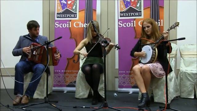 Christopher Maguire, Tara Breen and Lisa Canny at Westport Scoil Cheoil Tutor Concert 2016 смотреть онлайн