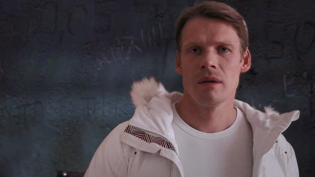 Подкатил к Джоли. Поцелуй за шоколадку. Дорога в Голливуд. Конфетно-букетный период. смотреть онлайн