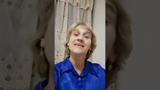 Осыпались листья над ввшей могилой... Цветаева.Стихи. Читает Эстэр. смотреть онлайн