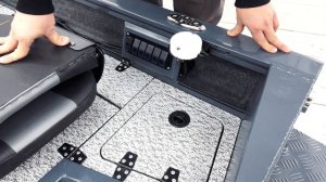 Современная рыболовная лодка Спайдер 390. Румпельная лодка для комфортной рыбалки и отдыха