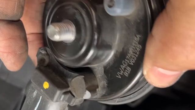 DIY Cambio bocina Volkswagen Atlas / DIY Change horn in VW Teramont смотреть онлайн